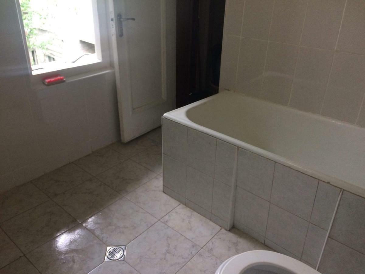 Guesthouse Malkhazi 博尔若米 外观 照片