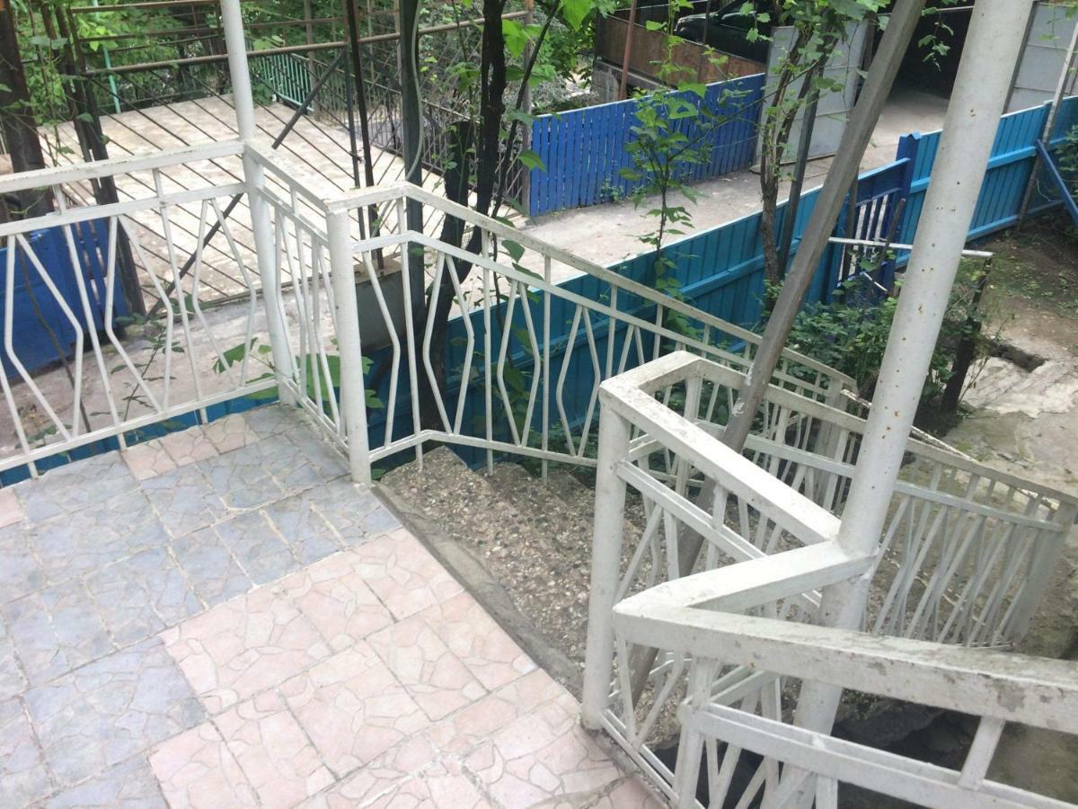 Guesthouse Malkhazi 博尔若米 外观 照片