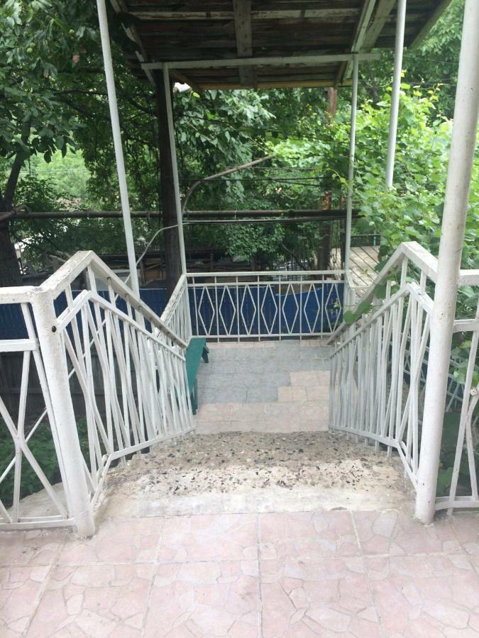 Guesthouse Malkhazi 博尔若米 外观 照片